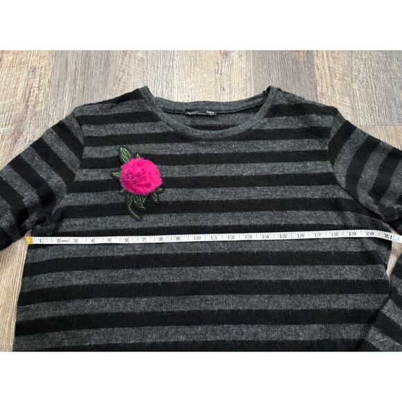 ZARA Striped Sweater with Floral Embellishment Size Large - Picture 5 of 6